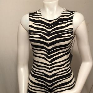 Jennifer Lopez Dress size XSM Black and White Animal print